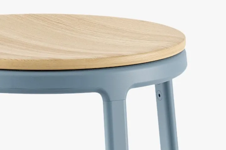 오목한 좌판